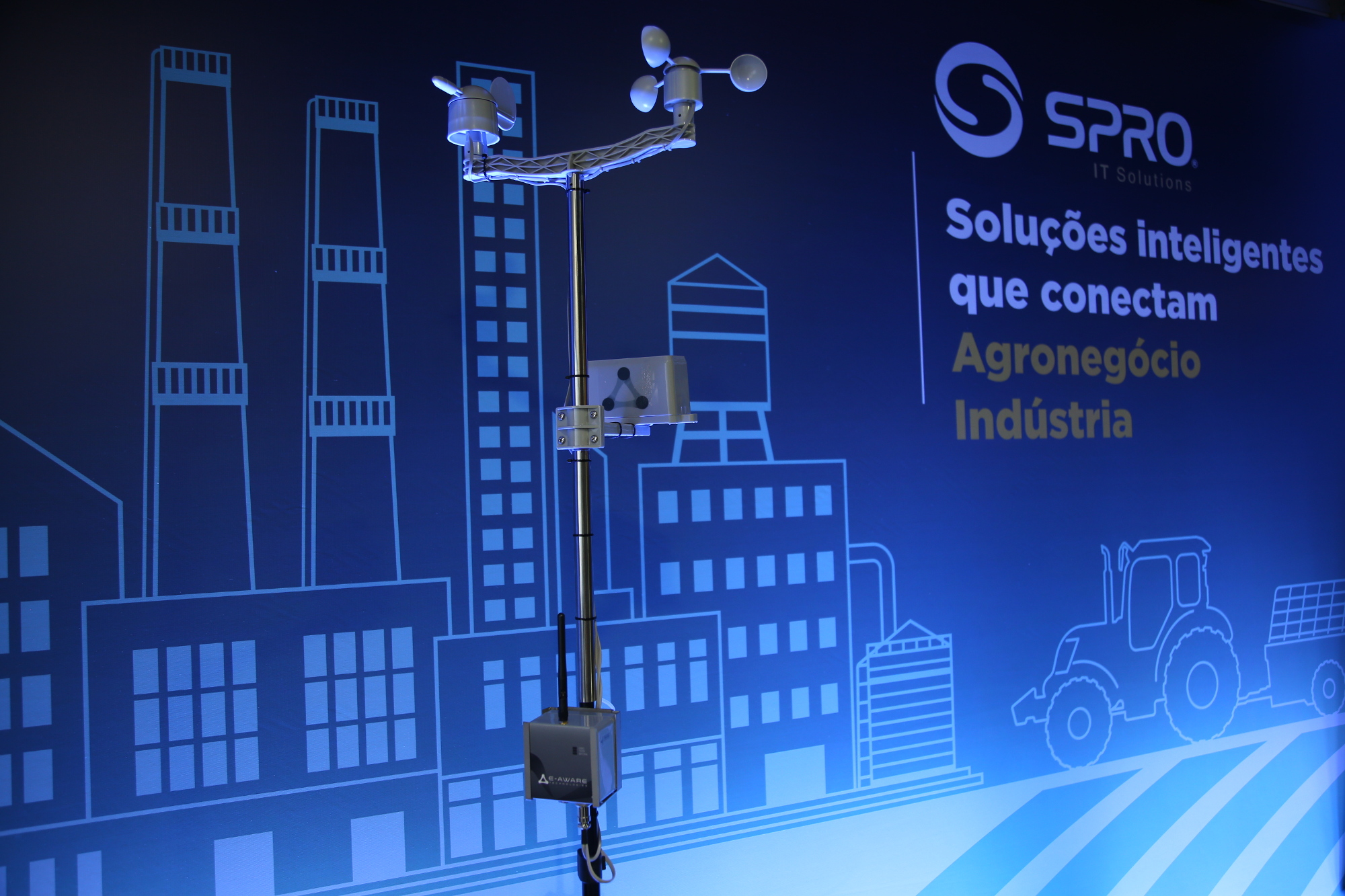 Na gestão avícola, por exemplo, os sensores são capazes de reunir diversas informações relacionadas à produção animal, como consumos de água e ração, umidade, temperatura, luminosidade, CO2, energia, peso diário, conversão alimentar e índices de mortalidade. | Divulgação/