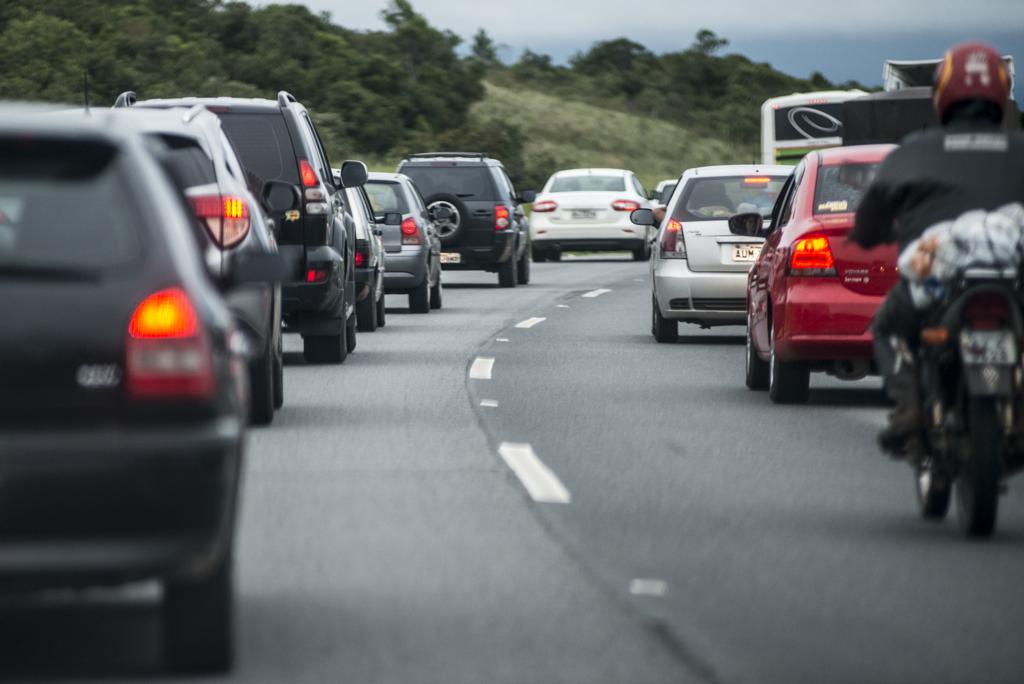 Nesta quarta (6), movimento será intenso na BR-277, sentido interior, entre 16h e 20h | Henry Milleo/Gazeta do Povo