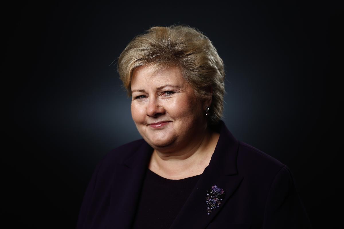 Erna Solberg, primeira-ministra da Noruega, será mantida no cargo | Simon Dawson/Bloomberg