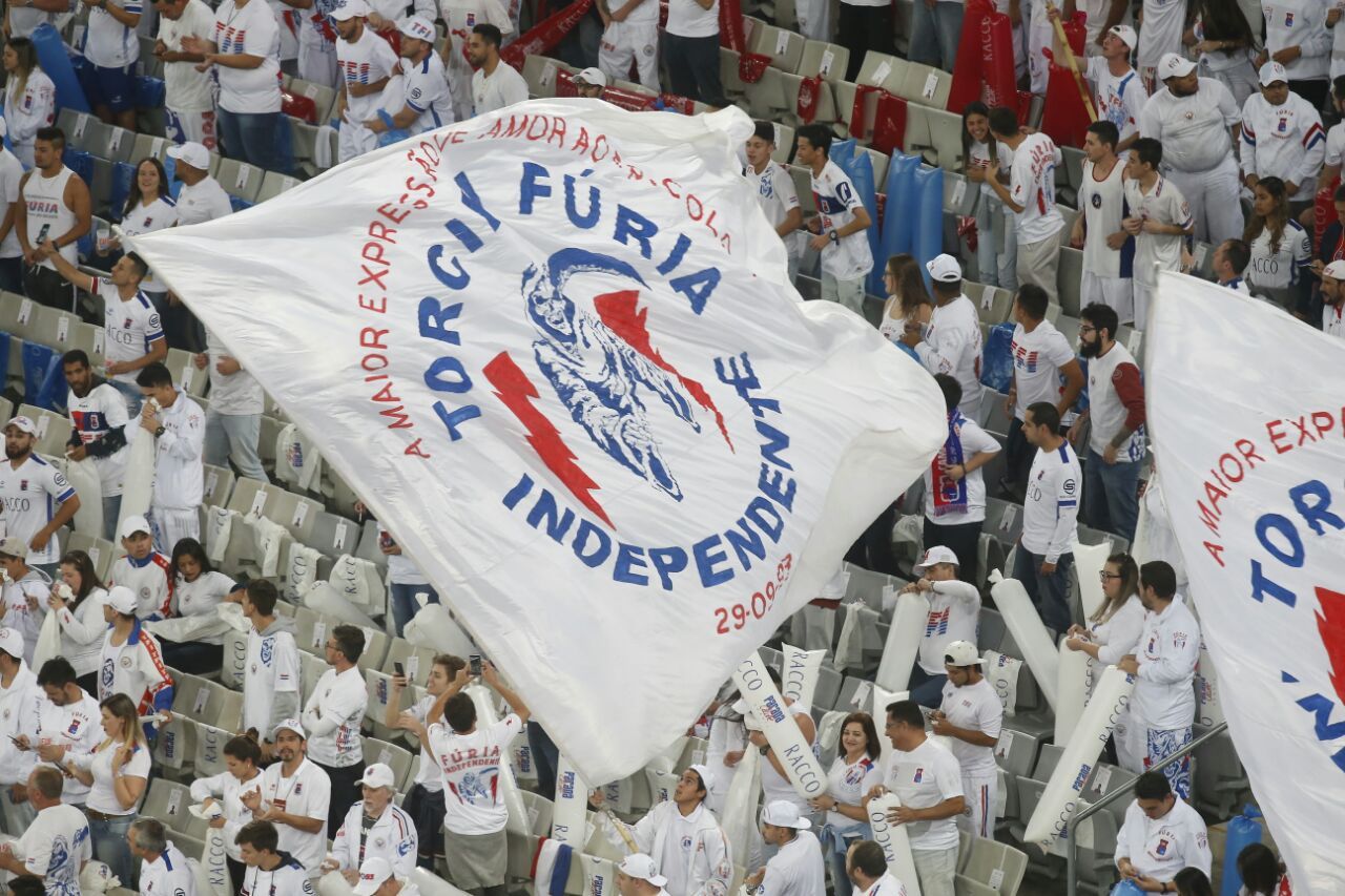 Matheus Costa elogiou torcida organizada do Paraná. | Albari Rosa/Gazeta do Povo