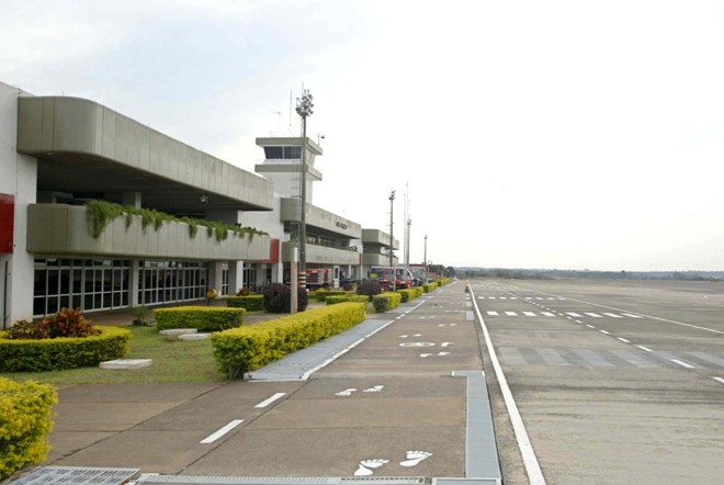 Pista do aeroporto de Foz do Iguaçu passará por obras de recuperação entre novembro deste ano e dezembro de 2018. | Christian Rizzi/Arquivo Gazeta do Povo