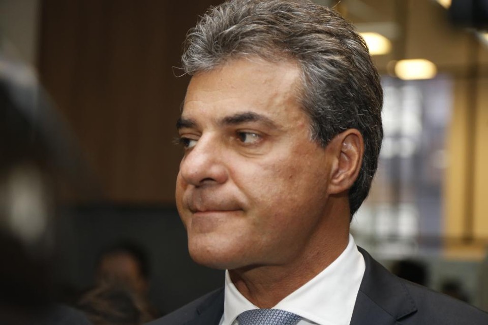 Richa quer aumentar ICMS de pequenas empresas em até 256% Governador Beto Richa enviou à Assembleia Legislativa projeto que eleva o ICMS para pequenas empresas. | Pedro Serapio/Gazeta do Povo