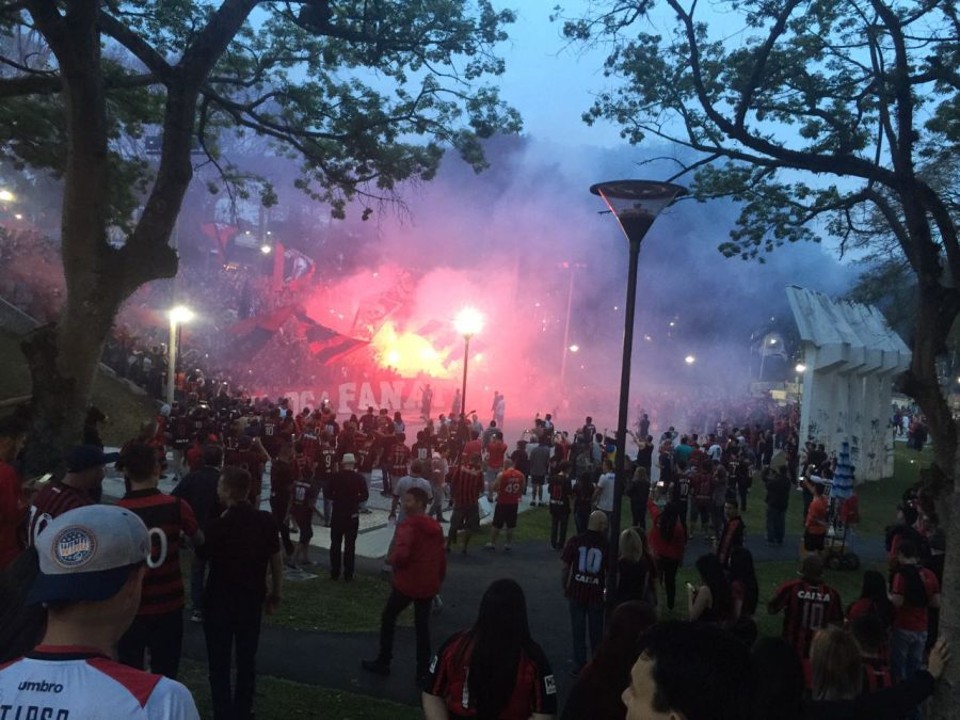 Protesto nesta quarta-feira deve ser ainda maior do que o último, com a presença d e um telão na praça. | /