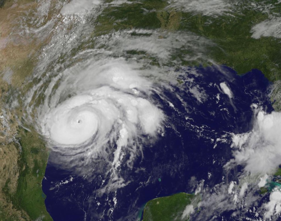 | Imagem da Nasa mostra avanço do furação Harvey no final de agosto