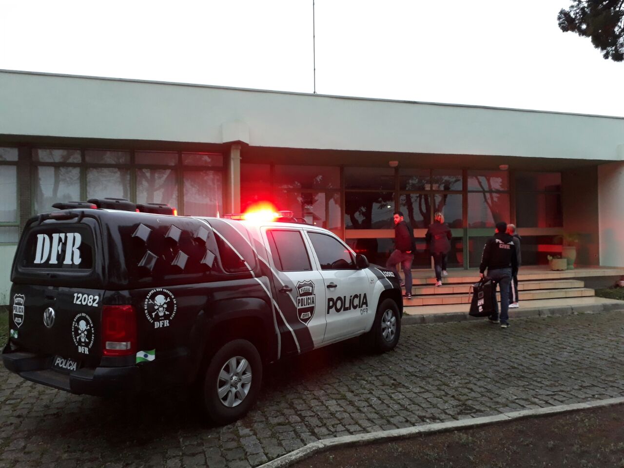 Mais de 80 policiais civis, inclusive de outros estados, cumprem mandados judiciais pela Operação Sangria | Polícia Civil/Divulgação