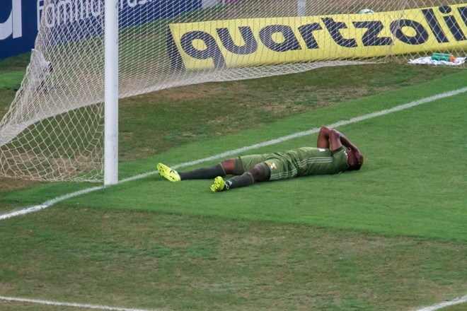 Iago Dias no gramado do Maracanã. | IDE GOMES/ESTADÃO CONTEÚDO