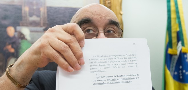 O relator Bonifácio de Andrada (PSDB-MG) durante a votação do seu parecer na CCJ da Câmara: sugestão de arquivamento da denúncia foi aprovada. | Lula Marques/Agência PT