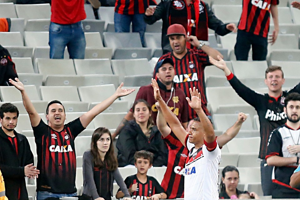 Walter marcou o gol de empate do Dragão. | Albari Rosa/Gazeta do Povo