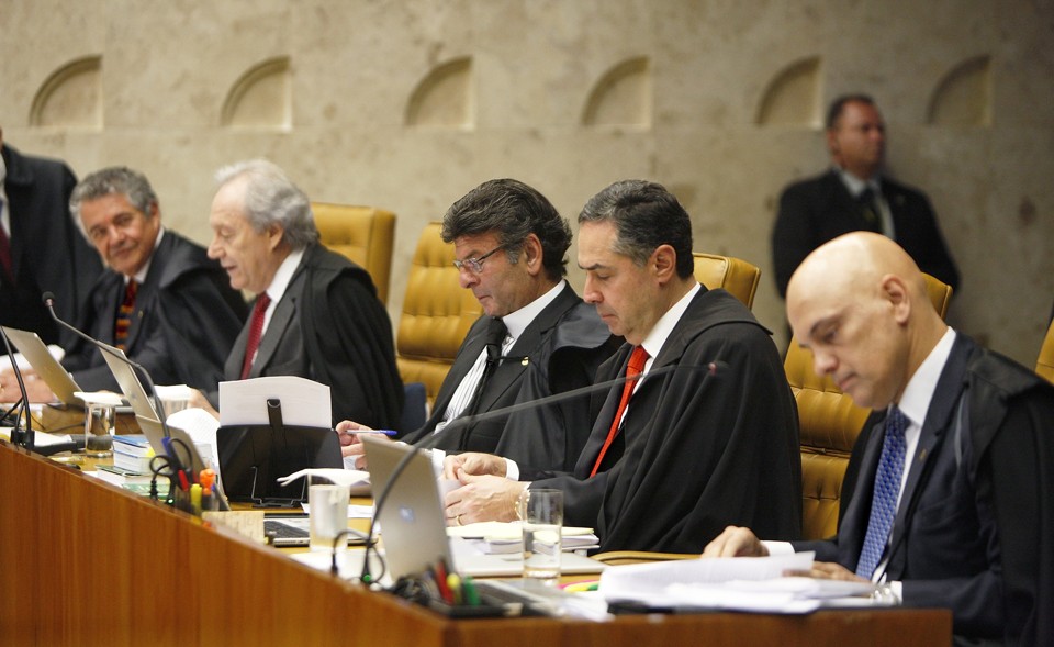 Os ministros Marco Aurélio Mello, Ricardo Lewandowski, Luiz Fux, Roberto Barroso e Alexandre de Moraes (da esquerda para a direita), durante a sessão desta quarta-feira (25) | Rosinei Coutinho/STF