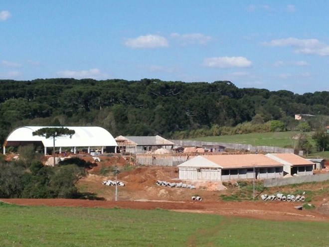 Obras do Colégio Estadual Professora Marlene Jacob, em Guarapuava, em julho de 2015. | MI Construtora de Obras/Divulgação