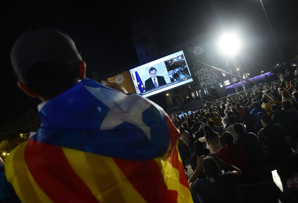 O governo regional da Catalunha estimou em “milhões” o número de pessoas que teria votado na consulta popular proibida | JOSE JORDAN/AFP