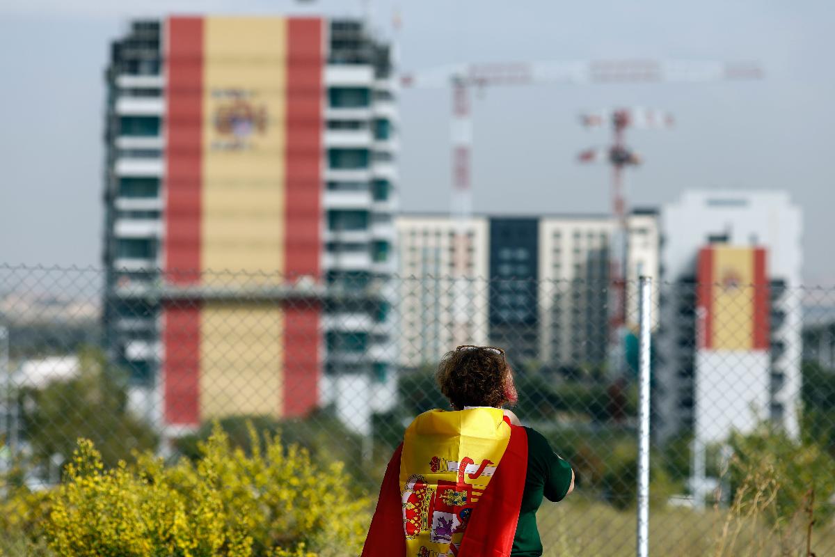 Espanhóis celebram sua festa nacional em meio à tensão separatista | OSCAR DEL POZO/AFP