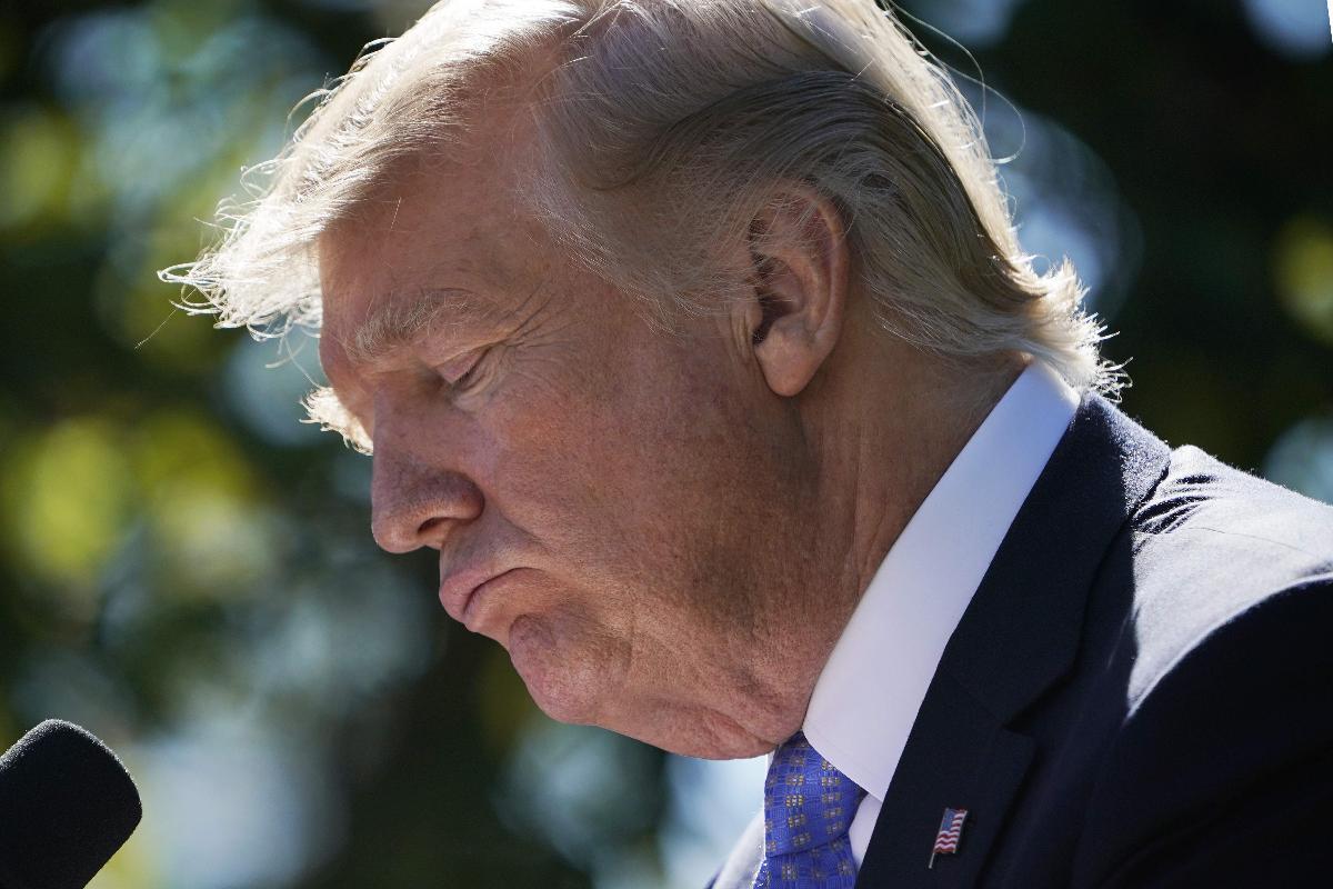 Em sua primeira semana de mandato, Trump já tinha assinado um decreto barrando a entrada no país de imigrantes de sete nacionalidades | MANDEL NGAN/
AFP