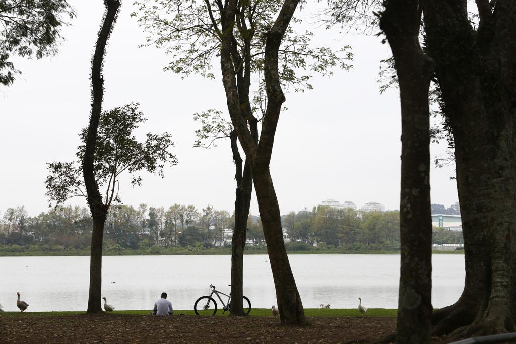 Terça-feira (17) será cinzenta na capital | Aniele Nascimento/Gazeta do Povo