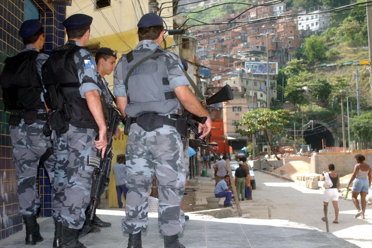 | MONICA ANDRADEFÁBIO MOTTA