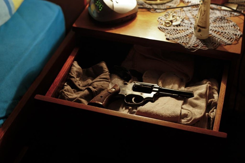 Reuni dados de 50 estudos sobre crimes e armas. O resultado é surpreendente | Daniel Castellano / Arquivo Gazeta do Povo
