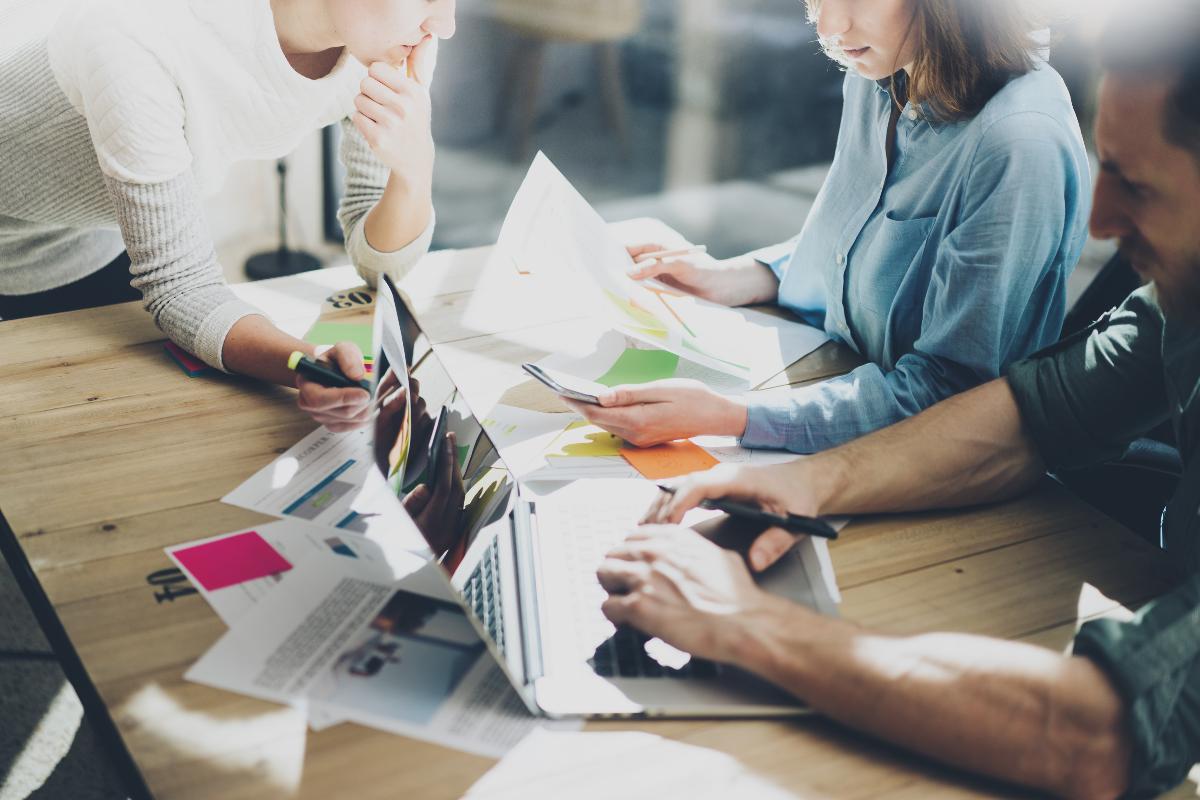 60% dos clientes dos escritórios de contabilidade chegam pela internet. | Bigstock