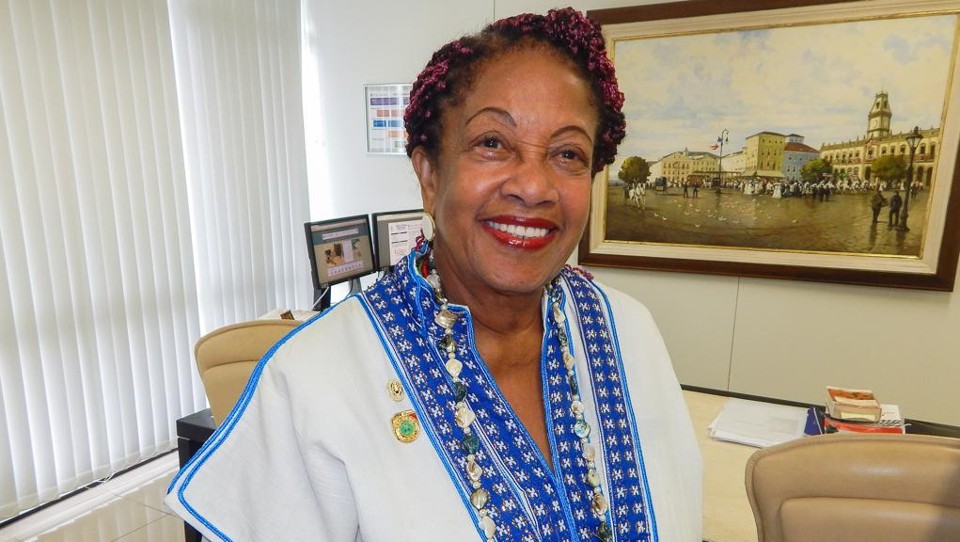 A ministra Luislinda Valois disse que seu cargo exige que ela se vista com  dignidade e use maquiagem. | Divulgação    /    TCE-BA