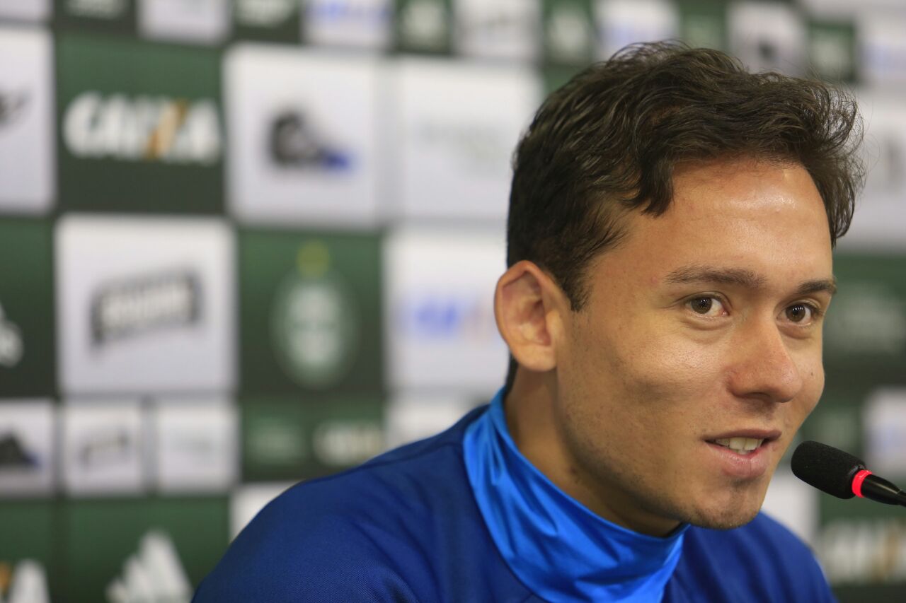 Keirrison: “Pra mim está sendo como se fosse a primeira partida”. | Marcelo Andrade/Gazeta do Povo/