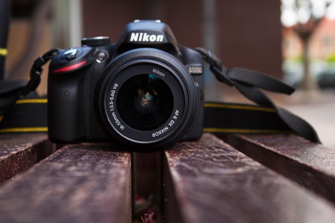 Nikon D3200, uma das câmeras DSLR da Nikon. | Pexels