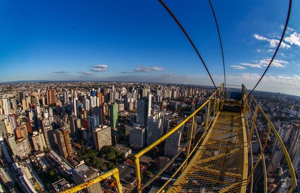 O bairro com os apartamentos com  maior preço médio por metro quadrado privativo (que não inclui a área comum) continua sendo o Batel. | Daniel Castellano /Arquivo/ Gazeta do Povo