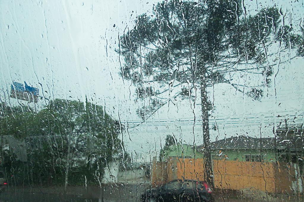 Previsão é de chuva durante todo o fim de semana no Paraná | Maicon J. Gomes/Gazeta do Povo