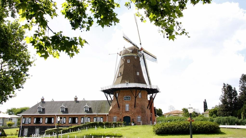 Funcionários da Castrolanda vêm a oportunidade de crescimento e desenvolvimento como o maior motivo para permanecer na empresa. | Hugo Harada/Gazeta do Povo