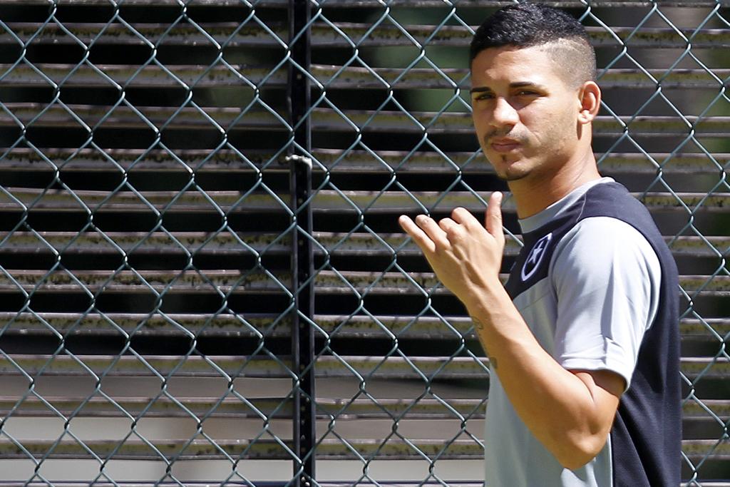 Diego Ferreira tem 21 anos e foi revelado pelo Botafogo. | Vitor Silva/SSPress/Botafogo