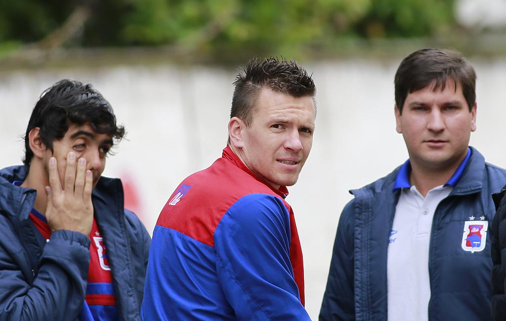 Goleiro Richard, zagueiro Brock e técnico Matheus Costa: Tricolor precisa do resultado. | Jonathan Campos/Gazeta do Povo