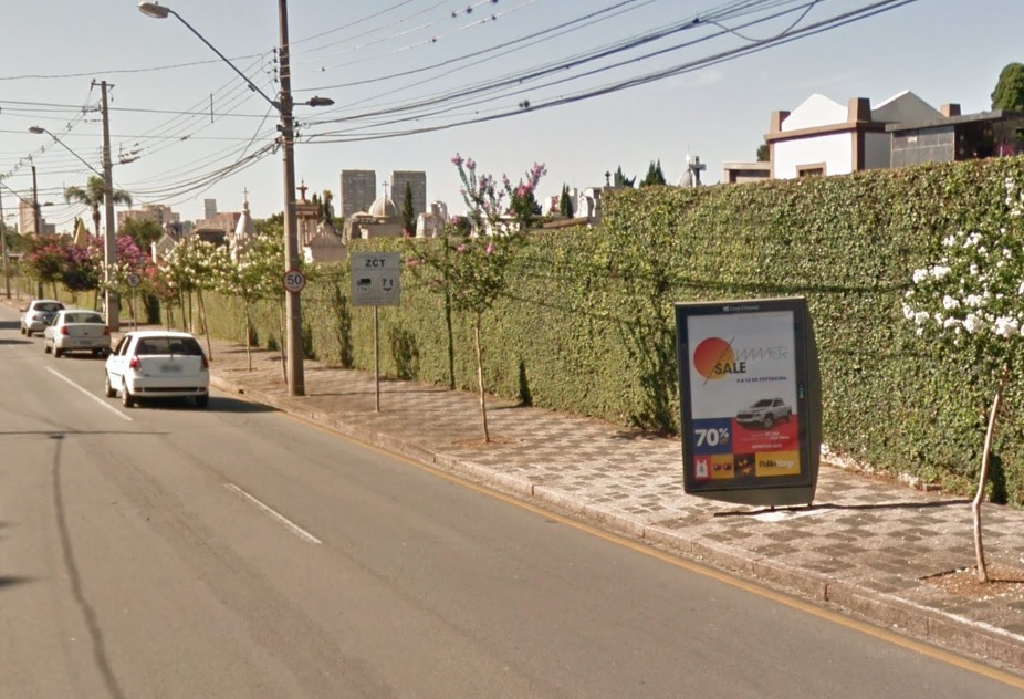 Local do atropelamento: idoso tropeçou em calçada na rua Desembargador Benvindo Valente . | Reprodução/Google Maps