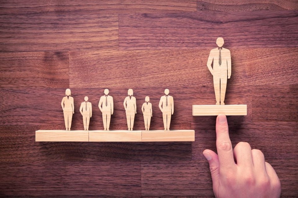 Com a nova lei trabalhista, meritocracia passa a ser a palavra de ordem no mundo corporativo quando o assunto é mudança de cargo ou função. | Bigstock/