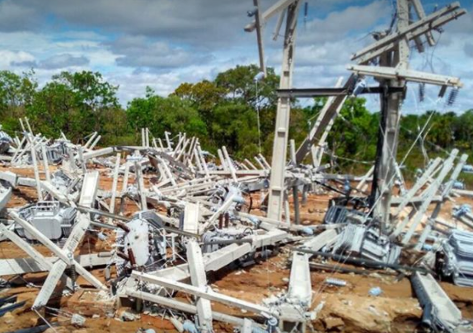 Estrutura de energia elétrica da fazenda foi totalmente destruída | Reprodução/
