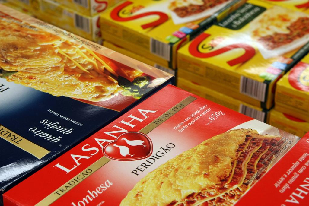 Marcas Sadia e Perdigão perderam 11 pontos percentuais do mercado de congelados, em apenas três anos | Daniel Castellano / Gazeta do Povo