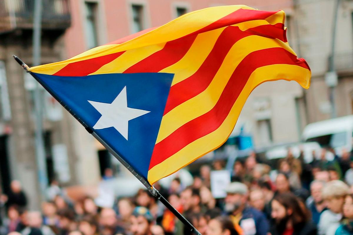 Manifestação realizada nesta manhã por um sindicato pró-independência | PAU BARRENA/AFP