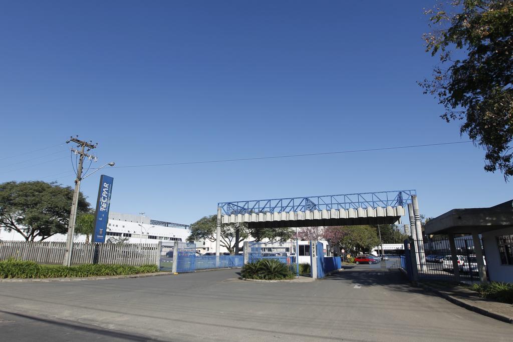 Fachada do Tecpar: laboratório do instituto que produzia kits diagnósticos de brucelose e tuberculose bovina paralisou atividades em dezembro passado. As demais atividades da entidade estão normais. | Antônio More/Gazeta do Povo