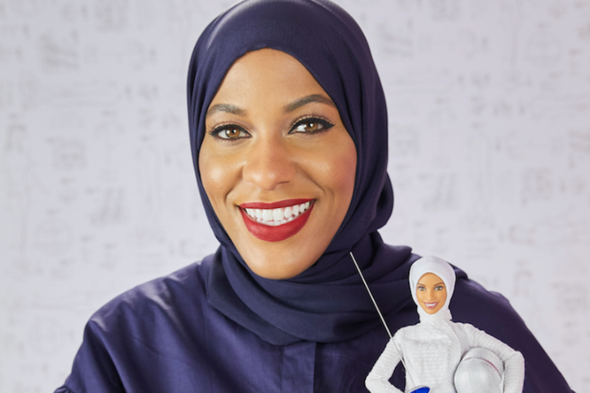 A boneca foi inspirada na esgrimista americana Ibtihaj Muhammad | Divulgação/ Mattel