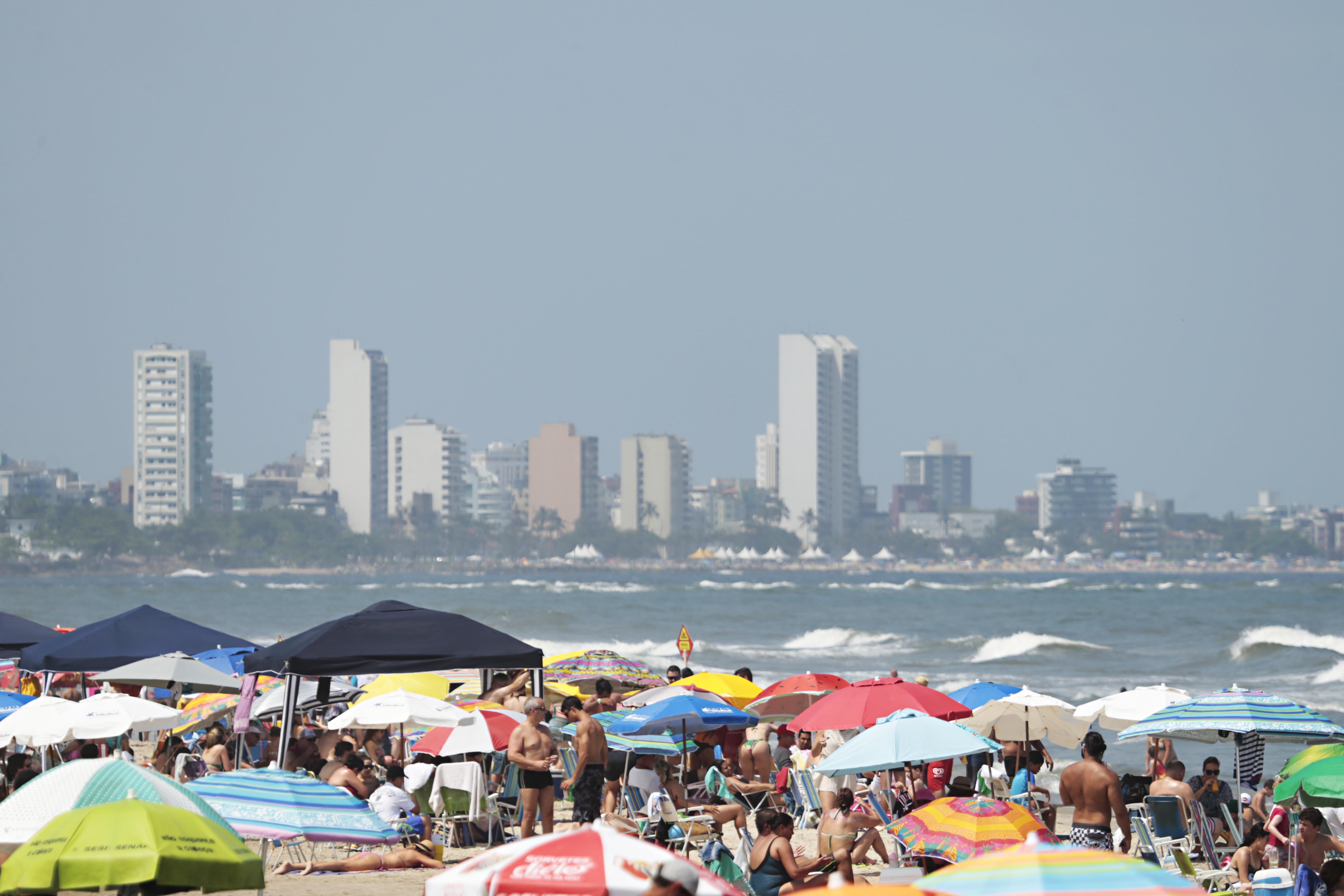 Feriado de XV de Novembro terá dia aberto no Litoral do PR | Albari Rosa/Gazeta do Povo