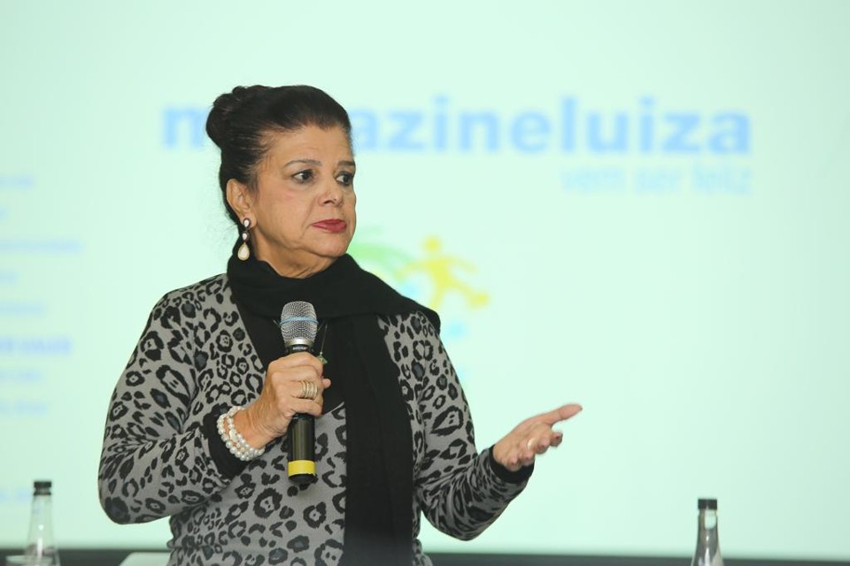 uando se trata do ambiente da empresa, a satisfação geral dos funcionários é avaliada com a nota 3,83 em um total de 5 pontos. | Giuliano Gomes/Gazeta do Povo