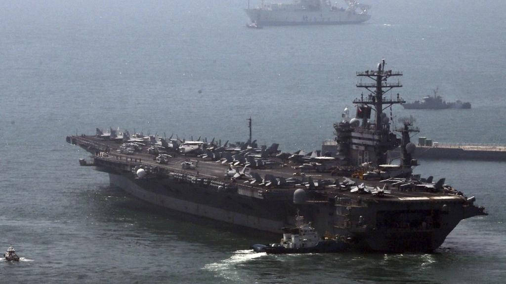 Participam os porta-aviões Ronald Reagan, Nimitz (foto) e Theodore Roosevelt e sete navios da Coreia do Sul, incluindo três destróieres, informou o Ministério da Defesa em Seul. | US NAVY/ Arquivo AFP