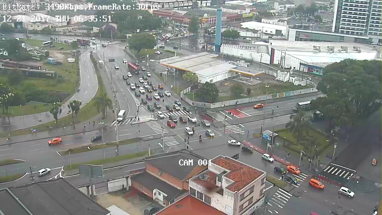 Imagem da câmera da Urbs às 7h no entorno da rodoviária | Urbs/