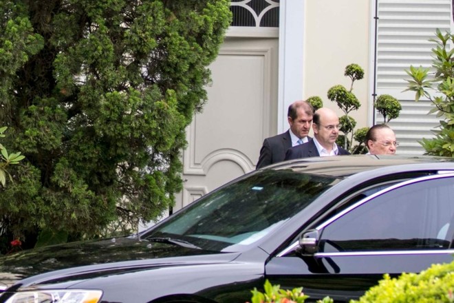 Maluf deixa sua casa para se entregar para a PF. | MARCELO GONCALVESSIGMAPRESS/ESTADÃO CONTEÚDO