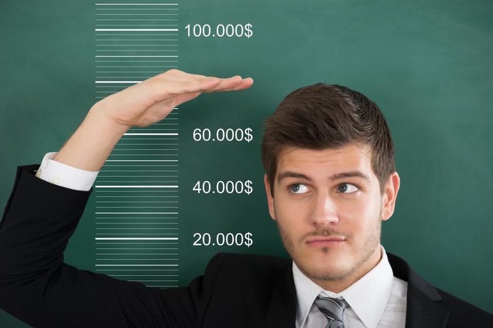 Comparar seu potencial ao mercado pode ajudar a elaborar estratégias para crescer profissionalmente. | Bigstock/