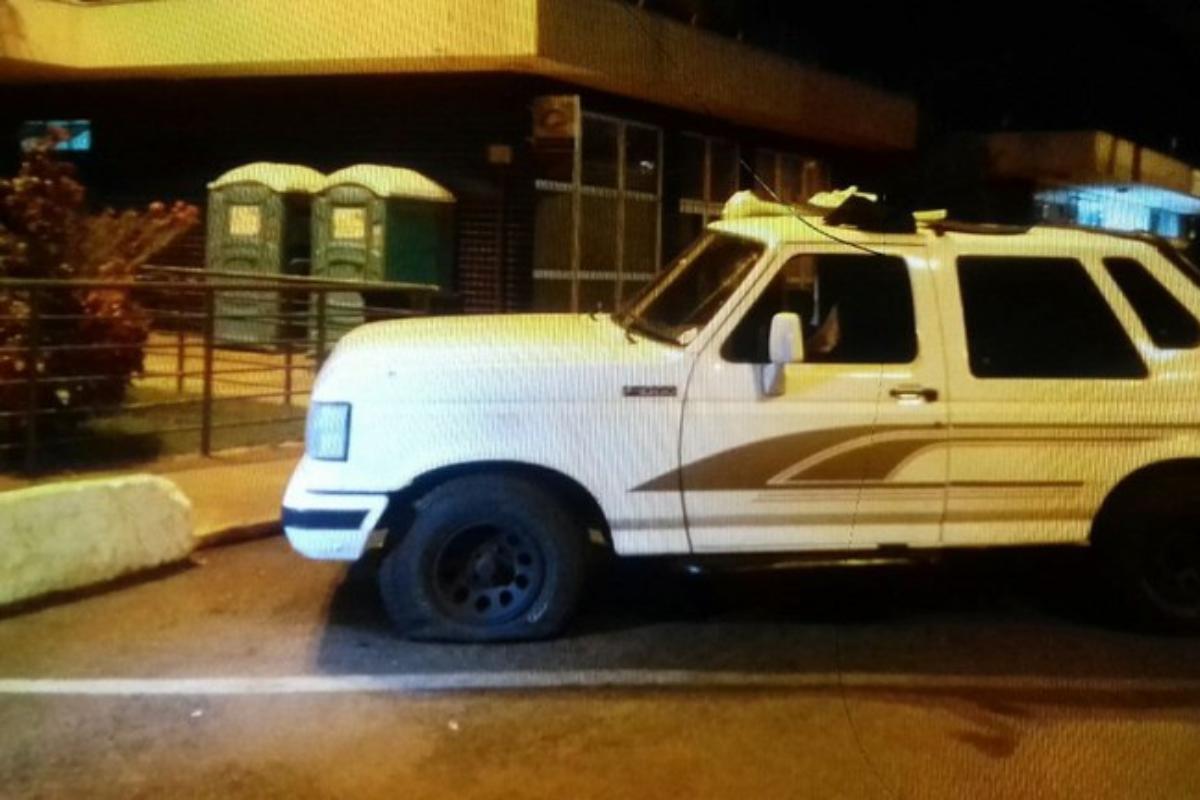 Homem que atropelou um policial rodoviário usava uma caminhonete furtada | Divulgação
PRF