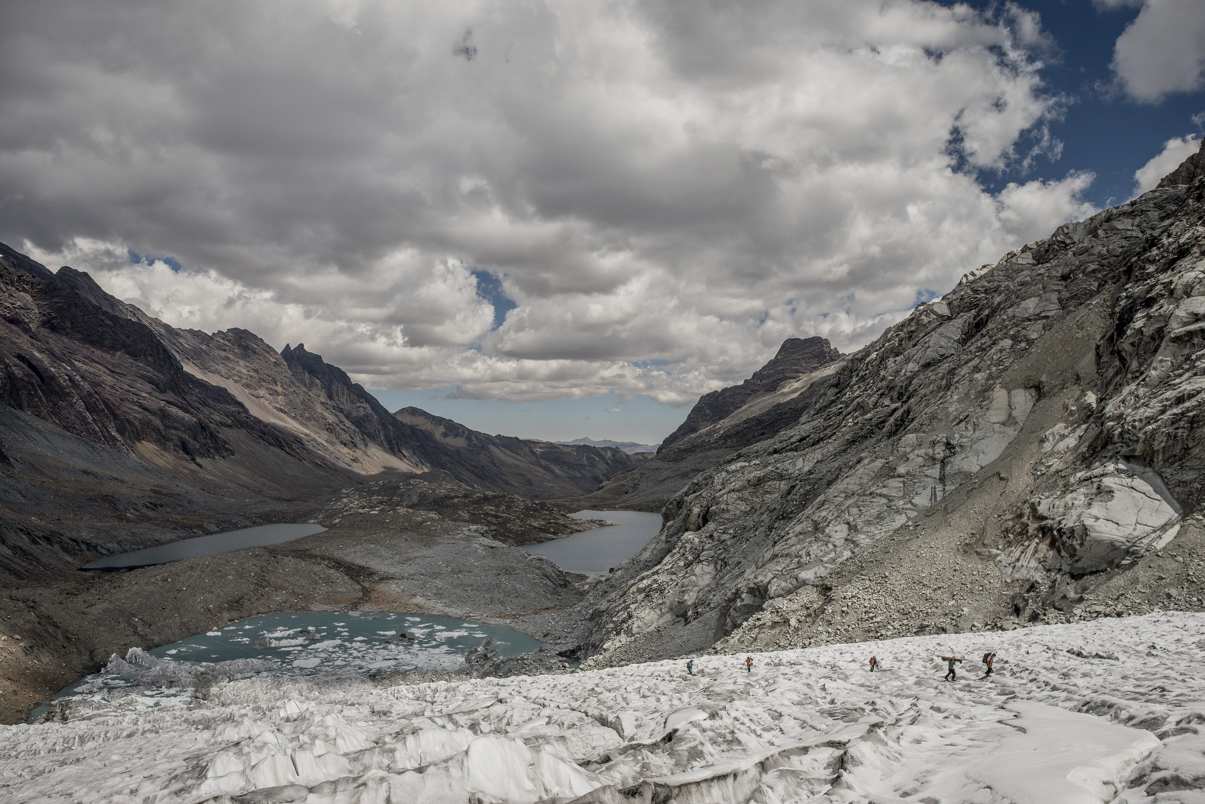 Derretimento de geleiras está, até agora, favorecendo a irrigação em áreas secas, mas isso não deve  permanecer por muitas décadas. | Tomas Munita/NYT