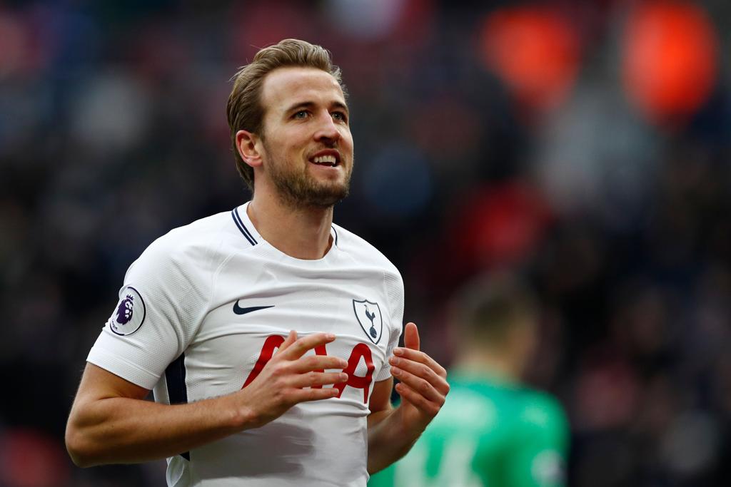 Harry Kane já marcou 56 gols em 2017. | ADRIAN DENNIS/AFP