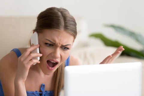 Pessoas com essa personalidade devem ser demitidas o mais rápido possível Uma pessoa negativa é capaz de tirar a energia de 15 ótimos funcionários | Bigstock