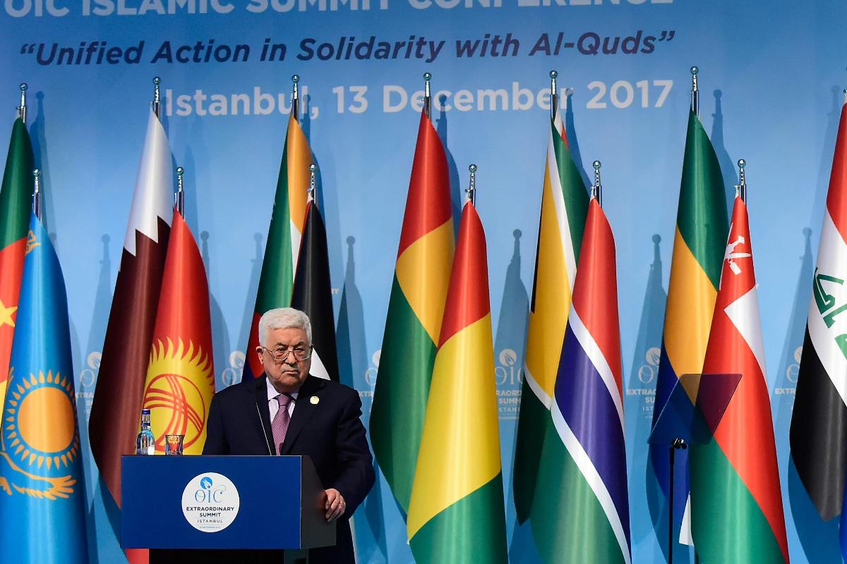 Presidente palestino, Mahmoud Abbas: decisão do presidente americano foi um "crime" que ameaça a paz mundial | YASIN AKGUL/AFP