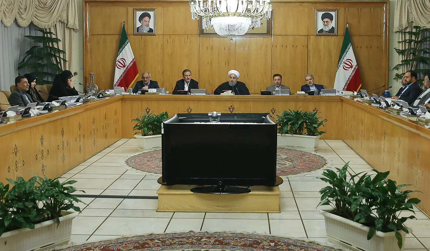 Reunião do gabinete do presidente iraniano Hasan Rowhani: governo diz que manifestantes vão pagar por seus atos | HO/AFP