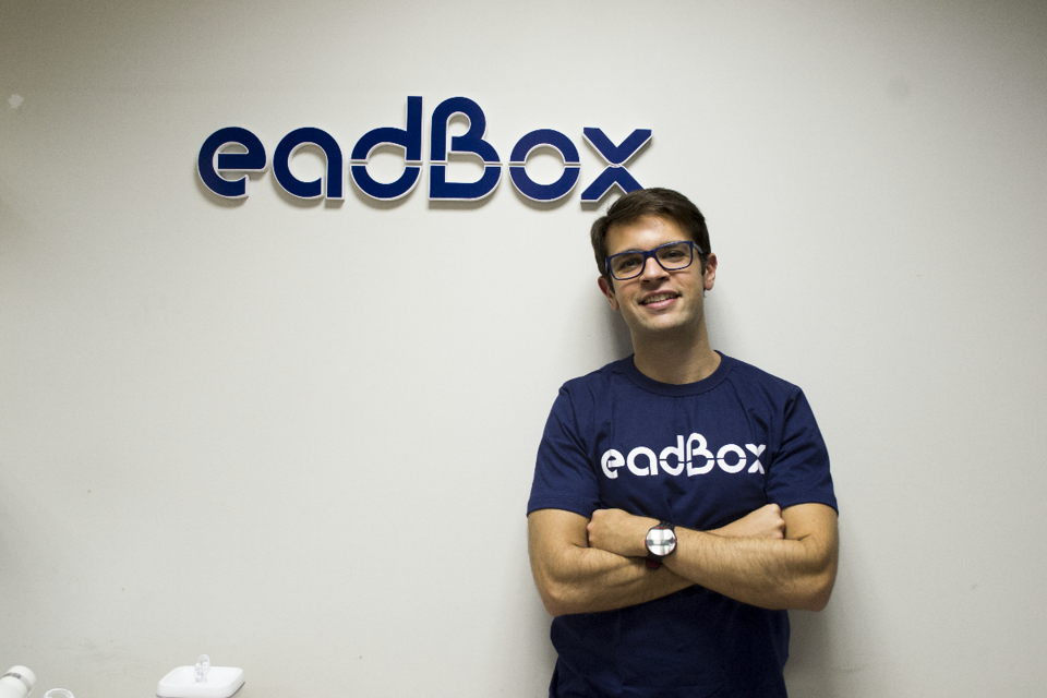 Startup de Curitiba recebe aporte de R$ 4 mi e quer dominar EAD na América Latina Nilson Filatieri, CEO da Eadbox, startup que vende softwares para ensino a distância | DivulgaçãoEadbox