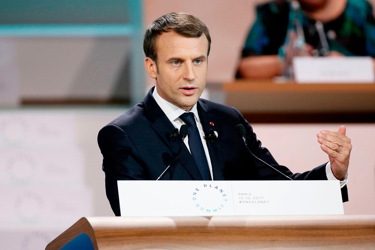 O presidente francês, Emmanuel Macron: incentivo para que cientistas, engenheiros e empreendedores preocupados com mudanças climáticas vejam a França como uma “segunda pátria | ETIENNE LAURENT/
AFP